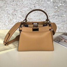 펜디 FENDI 피카부 아이코닉 미니 토트 백