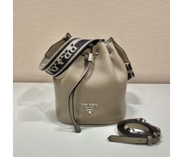 프라다 PRADA 비텔로 다이노 버킷 백