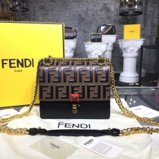 펜디 FENDI 캔 아이 에프 스몰 숄더백